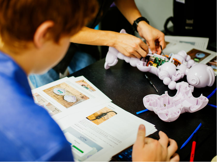 ABii Smart Robot Tutor Classroom to Career